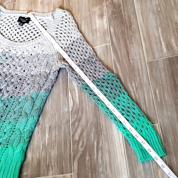 American Eagle Green Gray Ombre Cable Knit Sweater Top | Size S - Picture 5 of 7